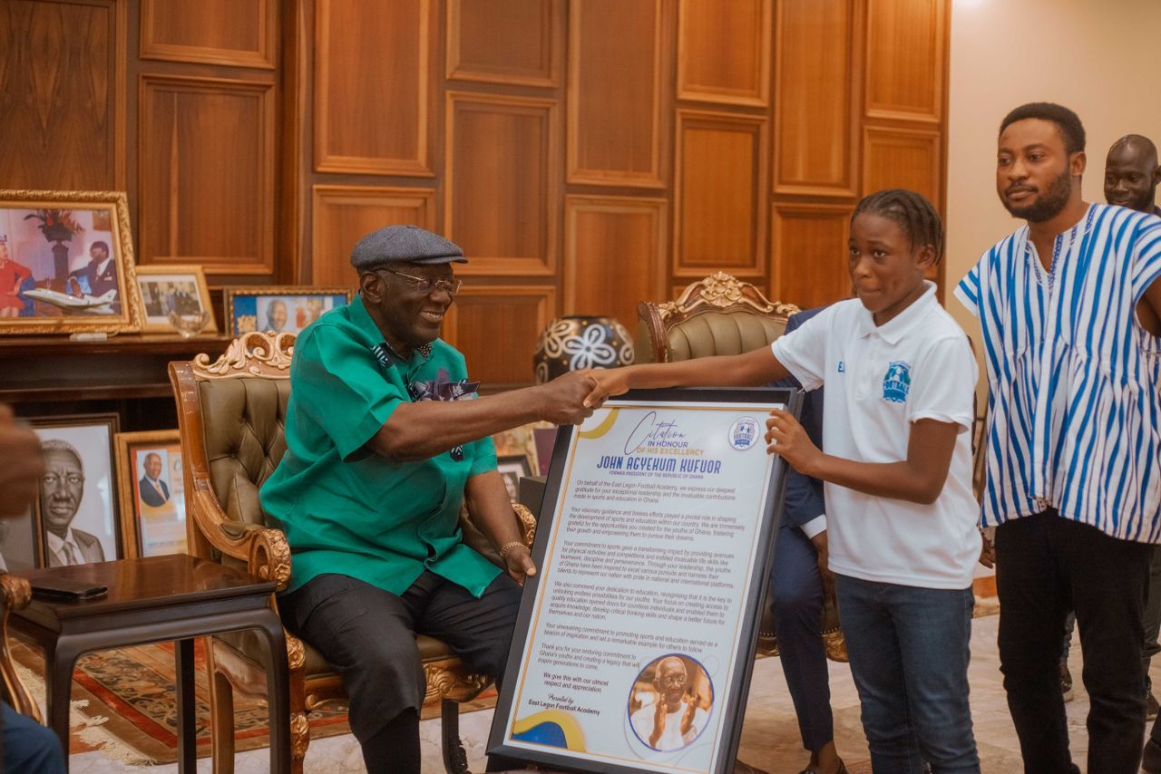 ELFA MEETS THE PRESIDENT